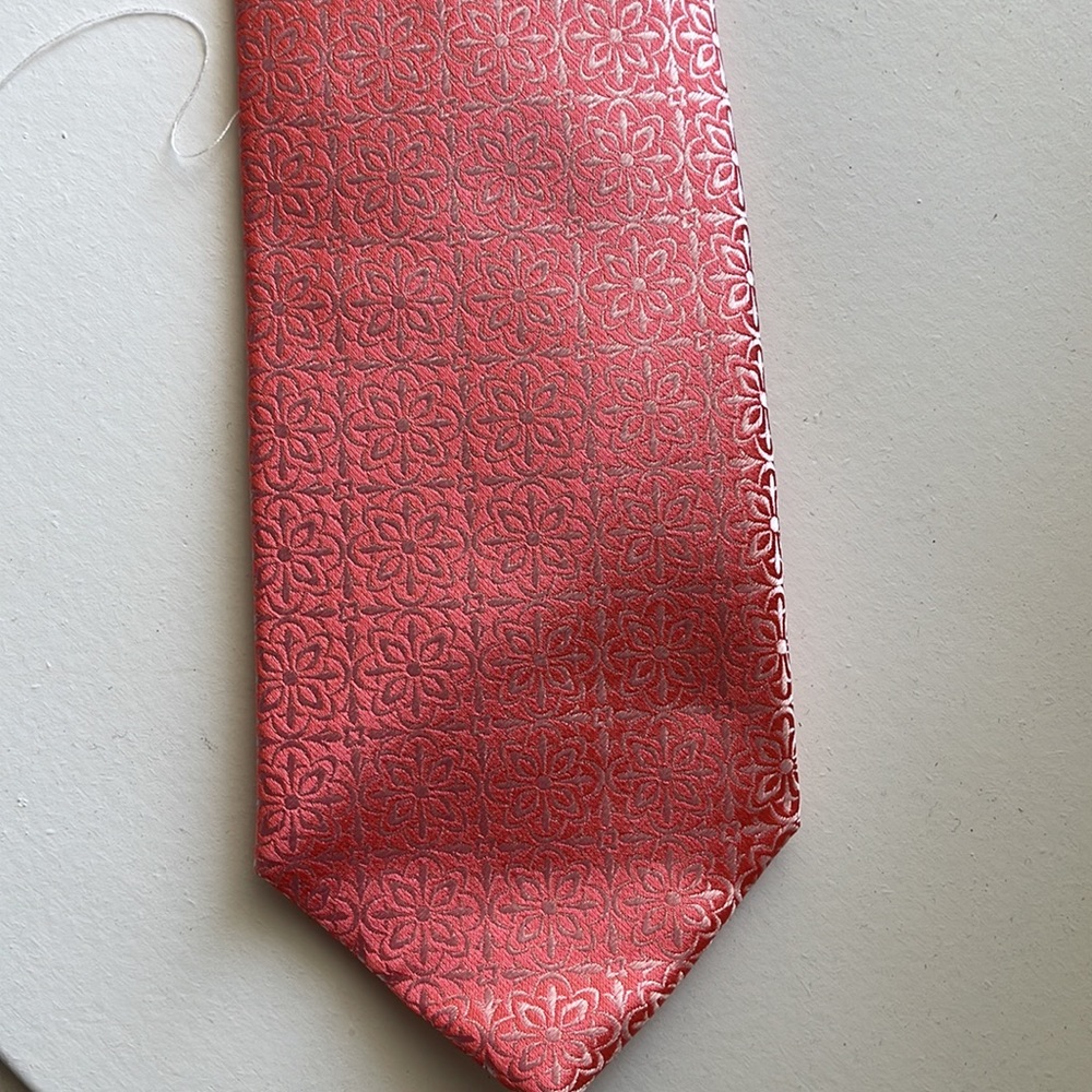 Peach Opulent 3” tie from The Tie Bar